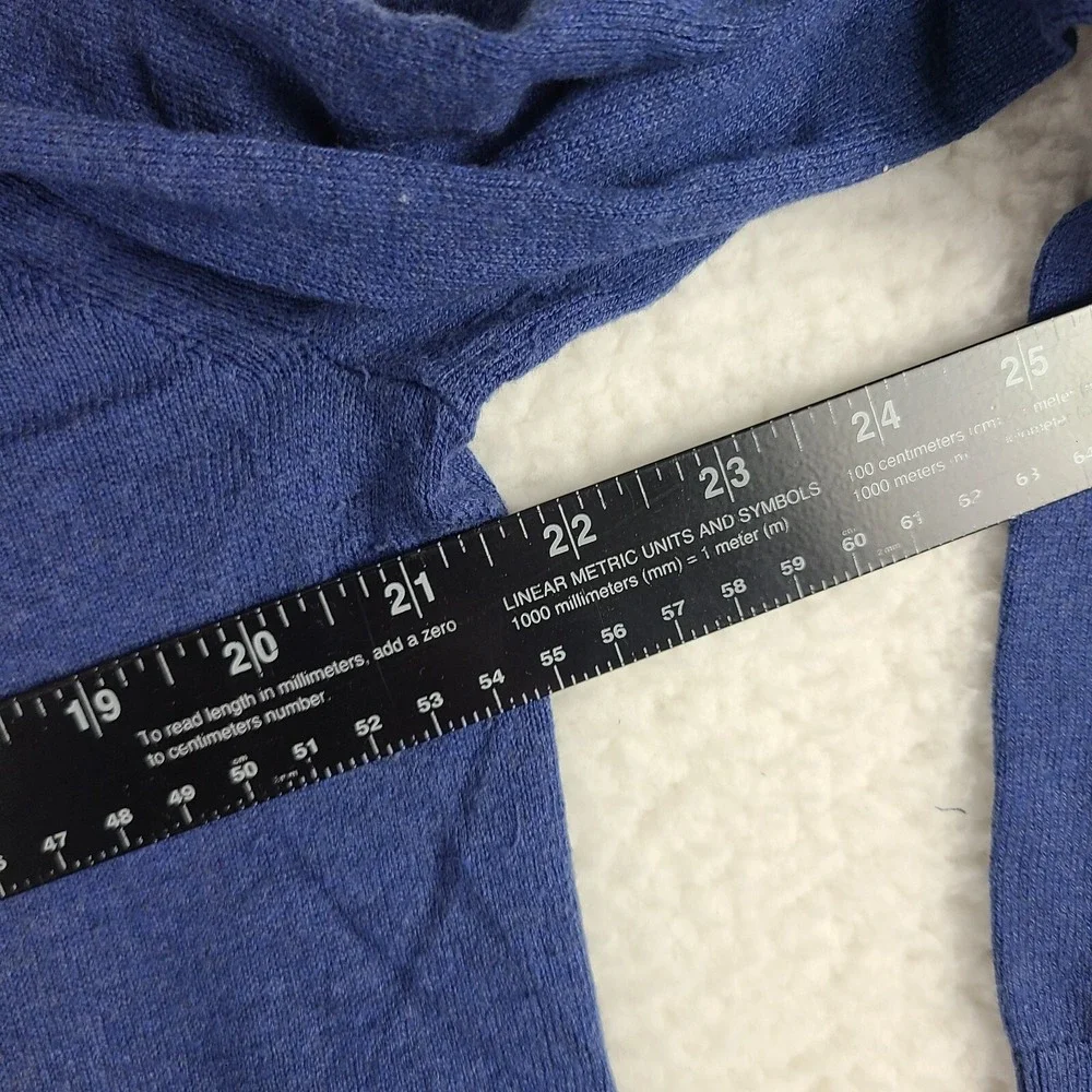 Banana Republic Luxe Sweater Collection Mens Medium Dark Blue V Neck Sweatshirt‎
